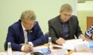 Валерий Трофимов и Марат Ахмадуллин  провели совместный приём граждан