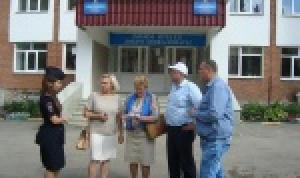 Юрий Васильев принял участие в мониторинге образовательных учреждений Кировского района