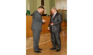 Евгений Семивеличенко вручил удостоверения новым депутатам городского Совета Уфы