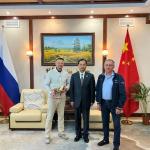 Артур Шайнуров встретился с генеральным консулом КНР в Казани