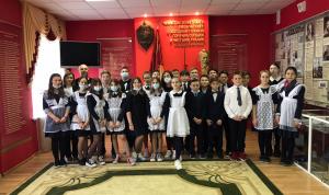 Юлай Муратов организовал для уфимских школьников экскурсию по музею Управления ФСБ России по Республике Башкортостан