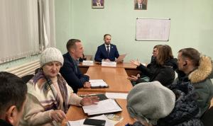 Александр Мельников провел прием граждан в Сипайлово Александр Мельников провел прием граждан в Сипайлово