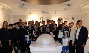Юлай Муратов и Марат Тимиров наградили юных моряков