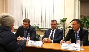 Артур Шайнуров встретился с жителями Ленинского района Артур Шайнуров встретился с жителями Ленинского района