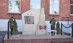 В Уфе открыли памятник учителям и учащимся школы № 12, погибшим в годы Великой Отечественной войны
