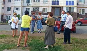 Руслан Кинзикеев и Ирина Николаева встретились с жителями микрорайона Колгуевский