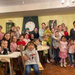 Ирина Сухарева организовала мастер-класс для детей из многодетных семей